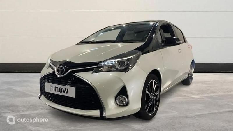 Blanc Utilisé 2017 Toyota Yaris Design Berline | 9 999 € (Prix juste) - Image 1/4