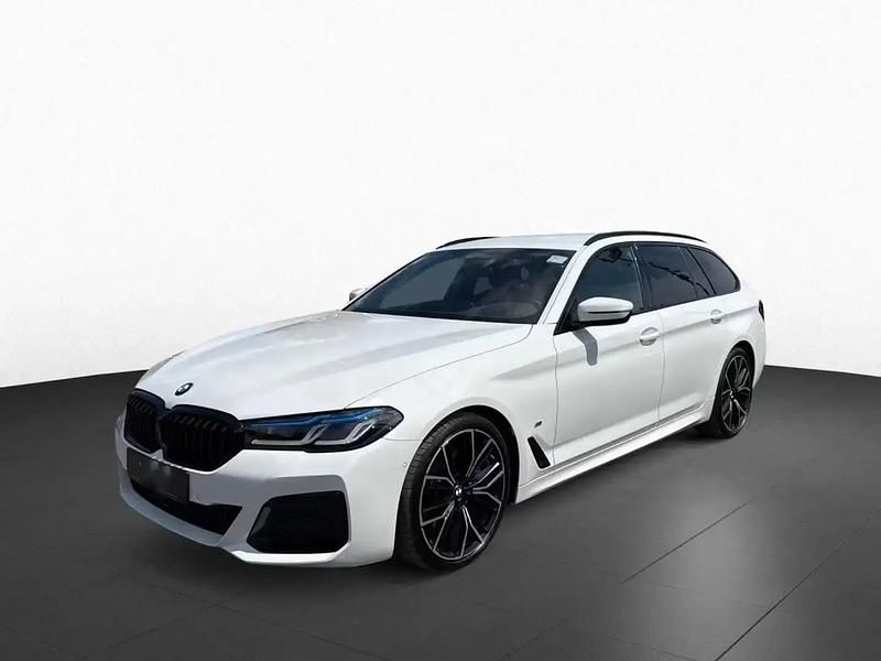 Blanc Utilisé 2022 BMW 530 M Sport Break | 51 990 € (Prix cher) - Image 1/4