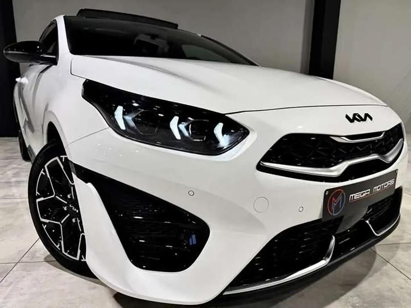 Blanc Occasion 2024 Kia ProCeed GT-Line Break | 28 900 € (Prix juste) - Image 1/4