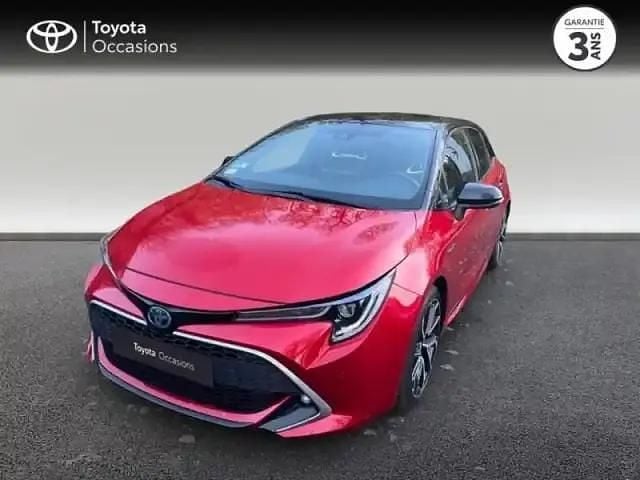 Rouge intens Utilisé 2020 Toyota Corolla Berline | 22 890 € - Image 1/4