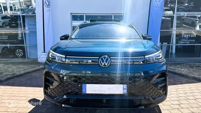 Bleu Utilisé 2025 VW Tiguan R-line Edition SUV | 52 999 € - Image 1/4