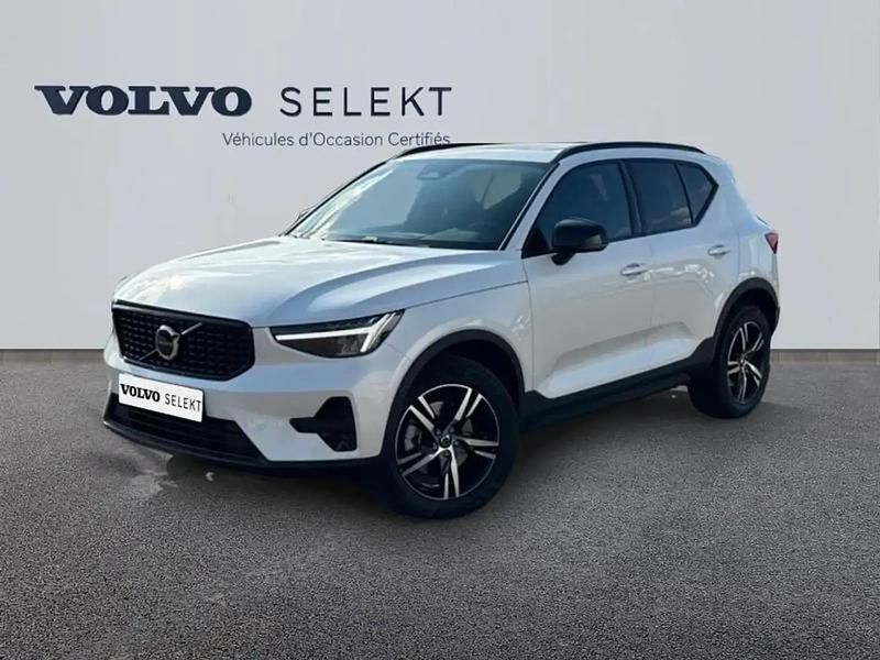 Vert Nouvelle 2025 Volvo XC40 SUV | 45 489 € (Prix juste) - Image 1/4