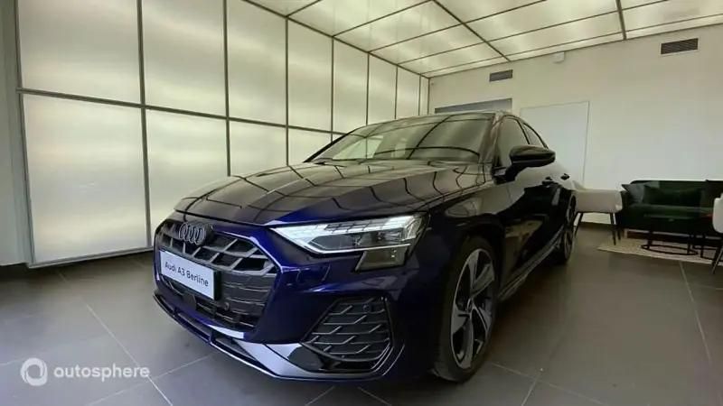 Bleu Utilisé 2025 Audi A3 e-tron S-Line Citadine | 54 375 € - Image 1/4