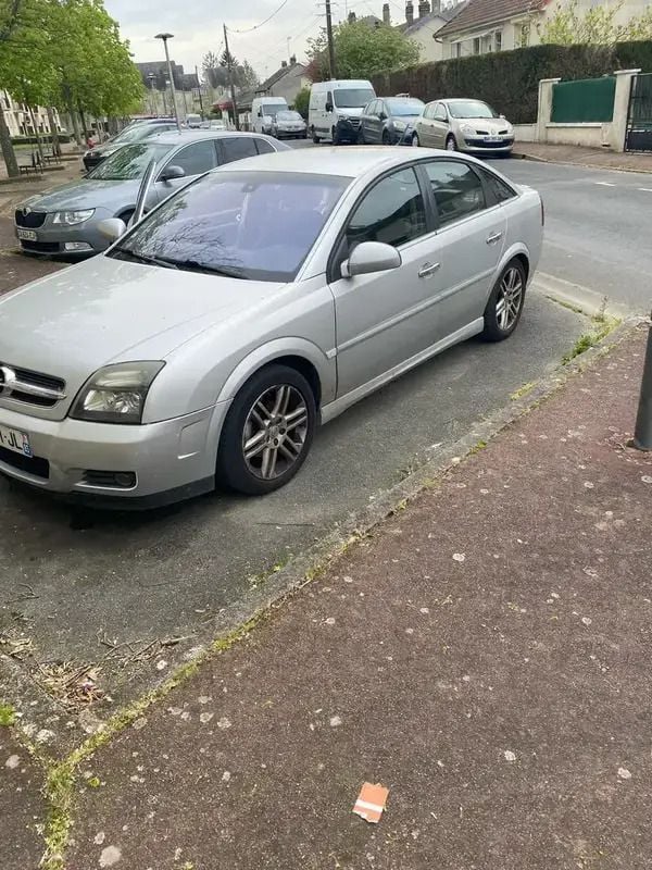 Utilisé 2004 Opel Vectra Berline | 1 500 € - Image 1/4