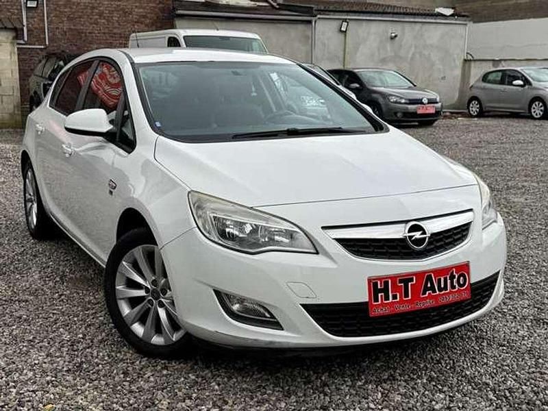 Occasion Opel Astra 101 ch (74 kW) 2012 Blanc Berline