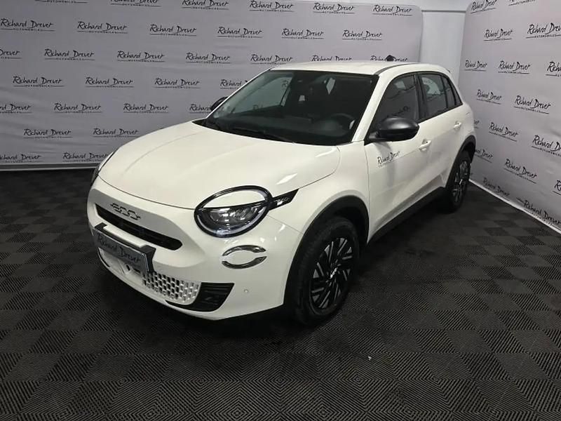 Blanc Nouvelle 2025 Fiat 600 SUV | 26 200 € (Prix juste) - Image 1/4