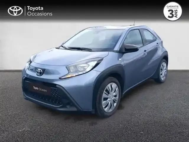 Gris célestine métallisé Occasion 2024 Toyota Aygo X SUV | 14 980 € (Prix juste) - Image 1/4