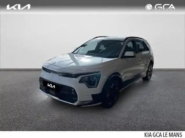Blanc nacré Occasion 2023 Kia Niro Active SUV | 37 990 € - Image 1/4