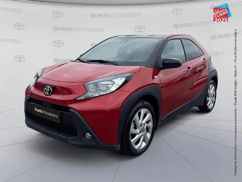 Noir Utilisé 2022 Toyota Aygo X Design SUV | 16 499 € - Image 1/4