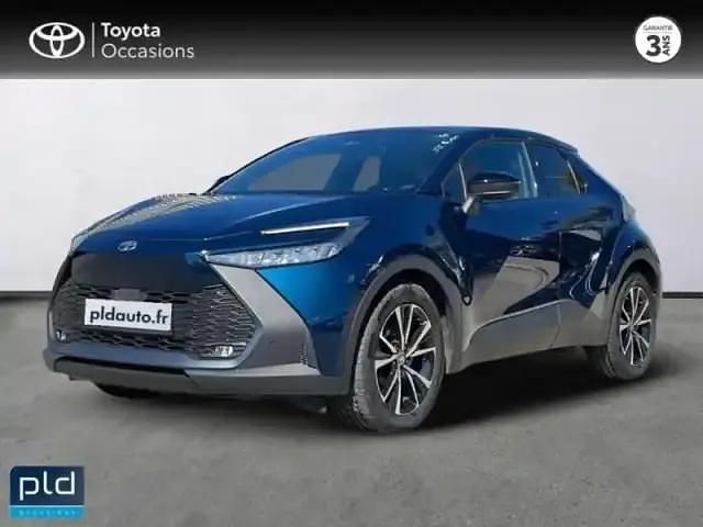 Bleu persan métallisé Occasion 2024 Toyota C-HR Design SUV | 29 490 € (Prix juste) - Image 1/4