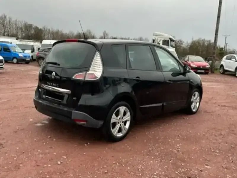 Utilisé 2012 Renault Scénic III Bose Edition Monospace | 4 990 € (Prix assez cher) - Image 1/4