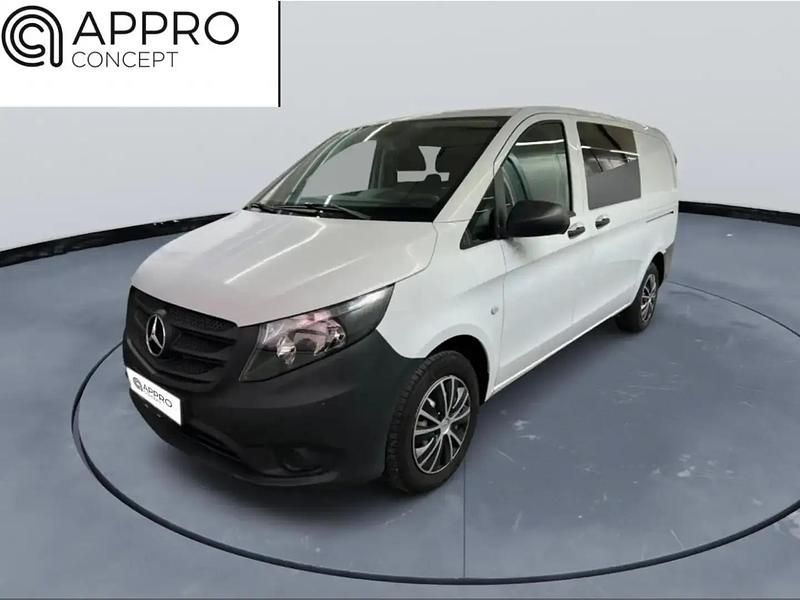 Blanc Utilisé 2020 Mercedes Vito Monospace | 28 990 € (Prix juste) - Image 1/4