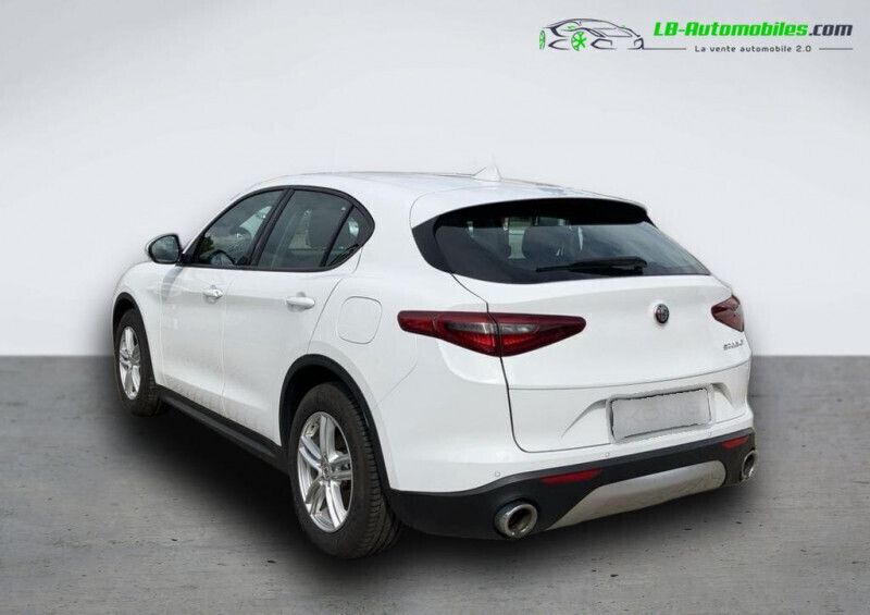 Utilisé 2019 Alfa Romeo Stelvio SUV | 22 900 € (Bon prix) - Image 1/4