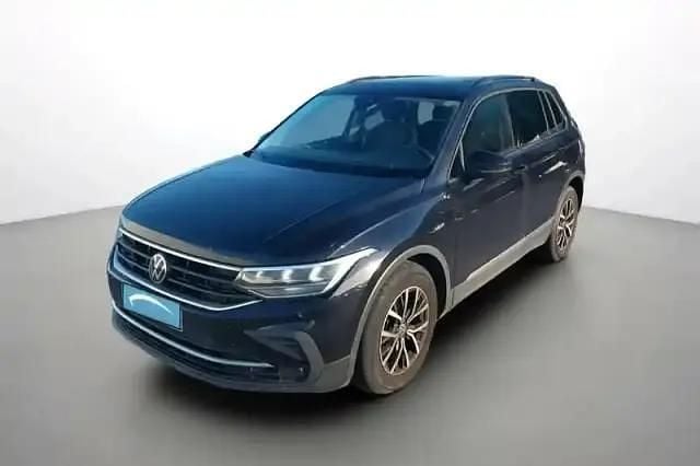 Noir Utilisé 2023 VW Tiguan SUV | 32 990 € (Bon prix) - Image 1/4
