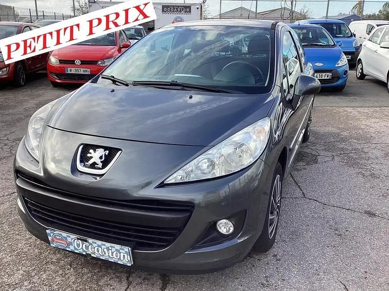 Gris Occasion 2013 Peugeot 207 Berline | 5 450 € (Prix assez cher) - Image 1/4