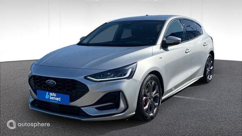 Gris Utilisé 2022 Ford Focus ST-Line Berline | 19 990 € (Prix juste) - Image 1/4