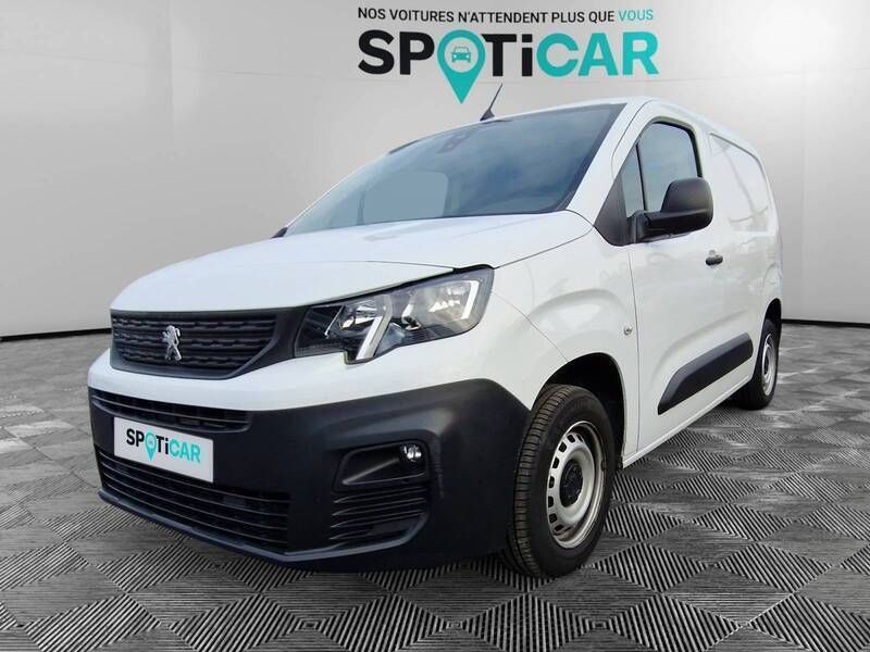 Blanc Utilisé 2022 Peugeot Partner S Monospace | 18 490 € - Image 1/3