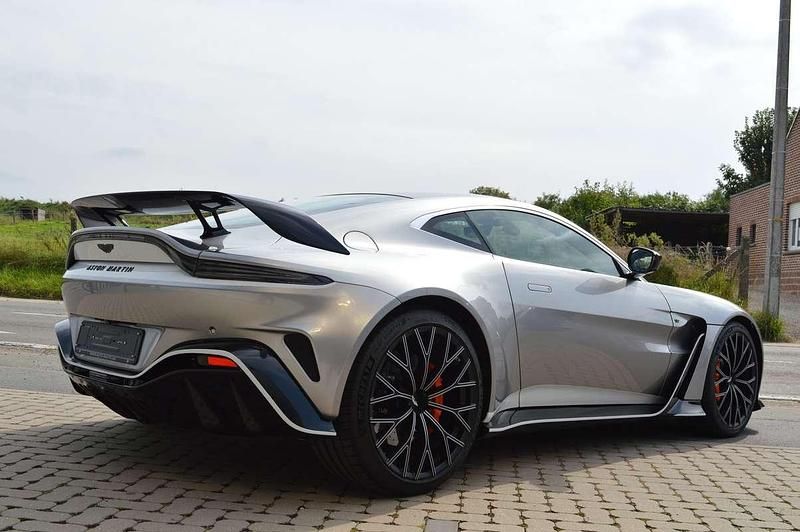 Occasion Aston Martin V12 Vantage 700 ch (514 kW) 2022 Argent Coupé