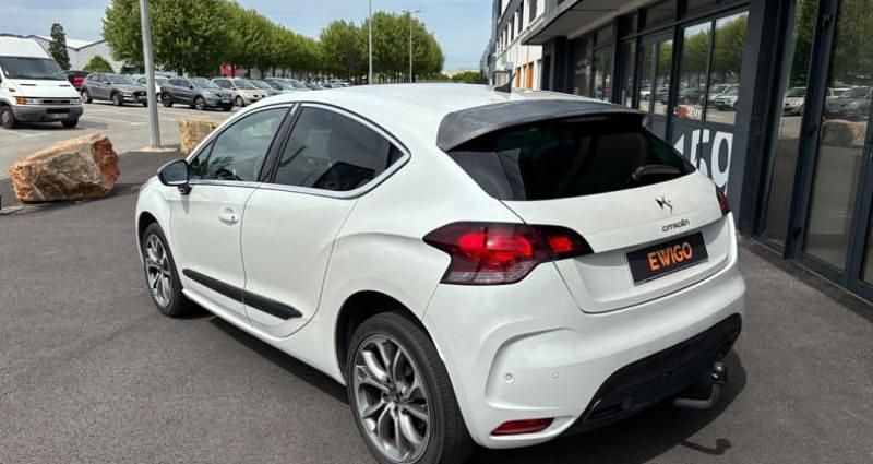 Occasion DS Automobiles DS4 Sport Chic 201 ch (147 kW) 2011 Blanc Berline