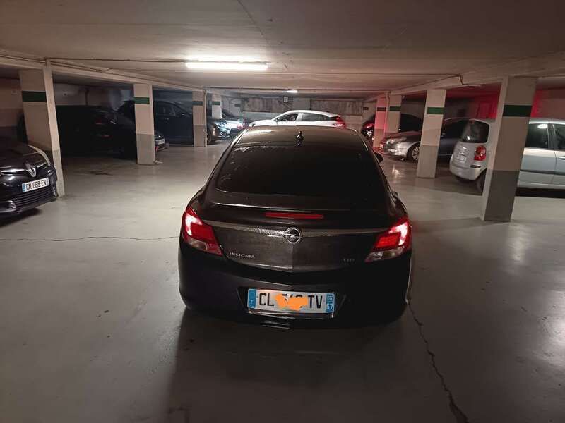 Image 4/4