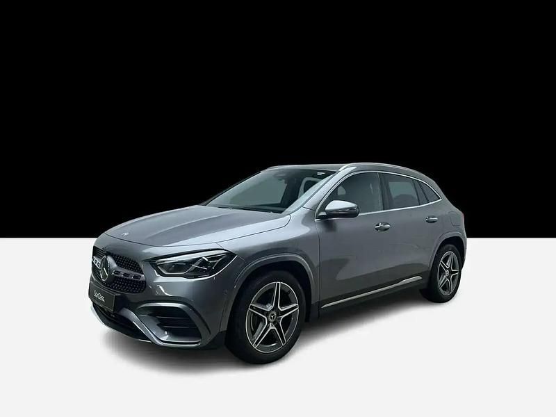 Gris Utilisé 2024 Mercedes GLA200 AMG line SUV | 45 630 € (Prix assez cher) - Image 1/4