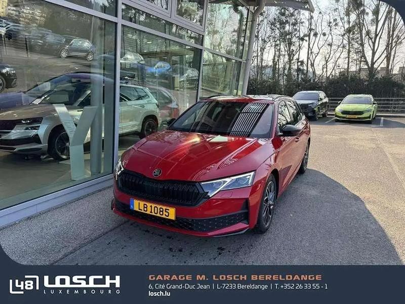 Rouge Utilisé 2025 Skoda Octavia SportLine Break | 35 887 € (Prix juste) - Image 1/4