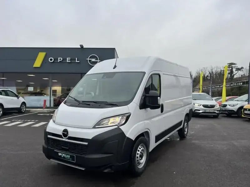 Blanc Utilisé 2024 Opel Movano S Van | 34 999 € - Image 1/4
