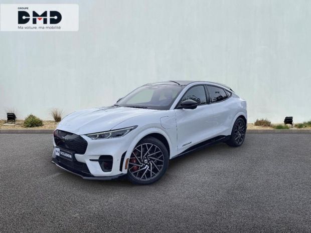 Blanc Utilisé 2023 Ford Mustang Mach-E GT Extended Range SUV | 55 990 € - Image 1/4