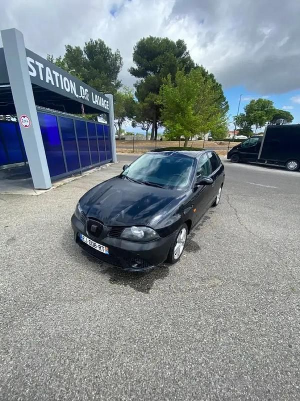 Utilisé 2007 Seat Ibiza Fresh Berline | 3 000 € - Image 1/4