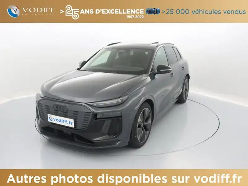 Gris Utilisé 2025 Audi Q6 e-tron Edition .1 SUV | 99 950 € (Prix juste) - Image 1/4
