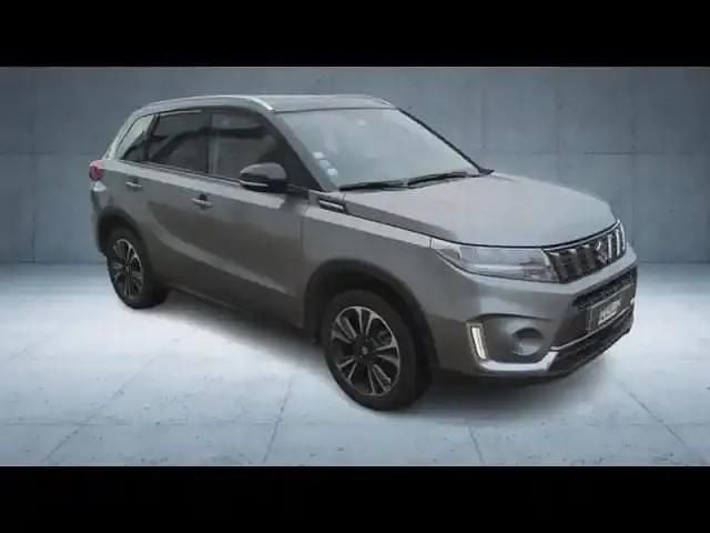 So'color galactic gray/black métal Occasion 2020 Suzuki Vitara Style SUV | 19 490 € (Prix juste) - Image 1/4