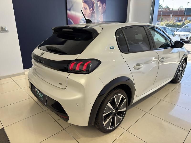 Occasion Peugeot e-208 100 kW (136 ch) 2022 Blanc Citadine