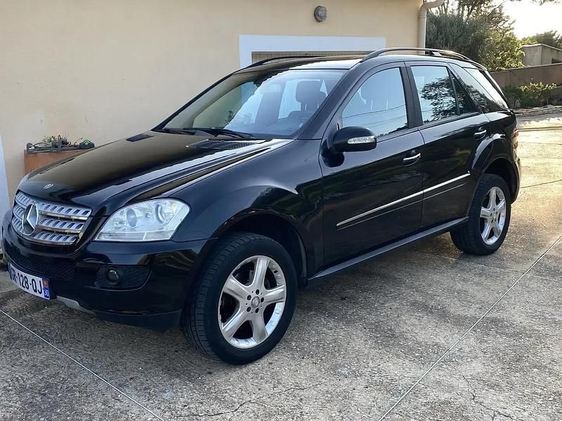 Noir Utilisé 2007 Mercedes ML320 SUV | 22 900 € - Image 1/4