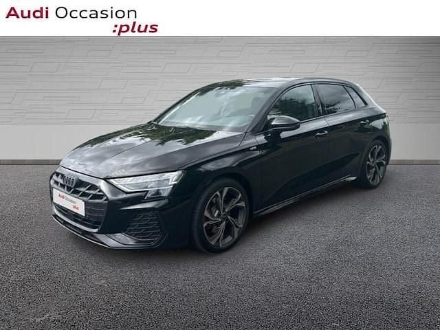 Noir mythic métallisé Utilisé 2025 Audi A3 S-Line | 39 990 € (Prix cher) - Image 1/4