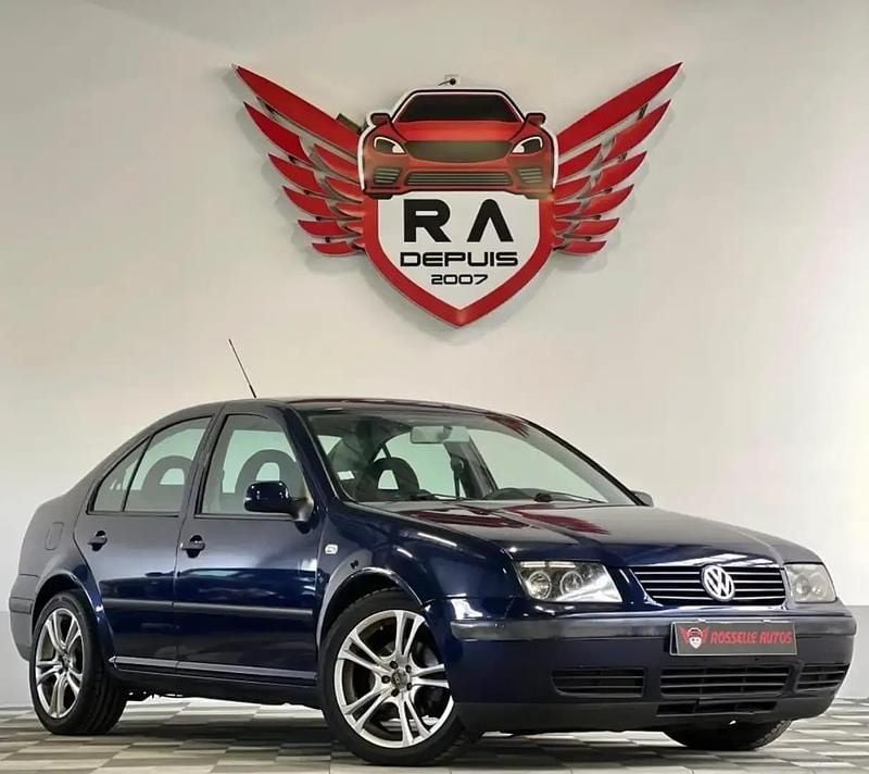 Bleu Utilisé 2001 VW Bora Pro Berline | 2 000 € - Image 1/4