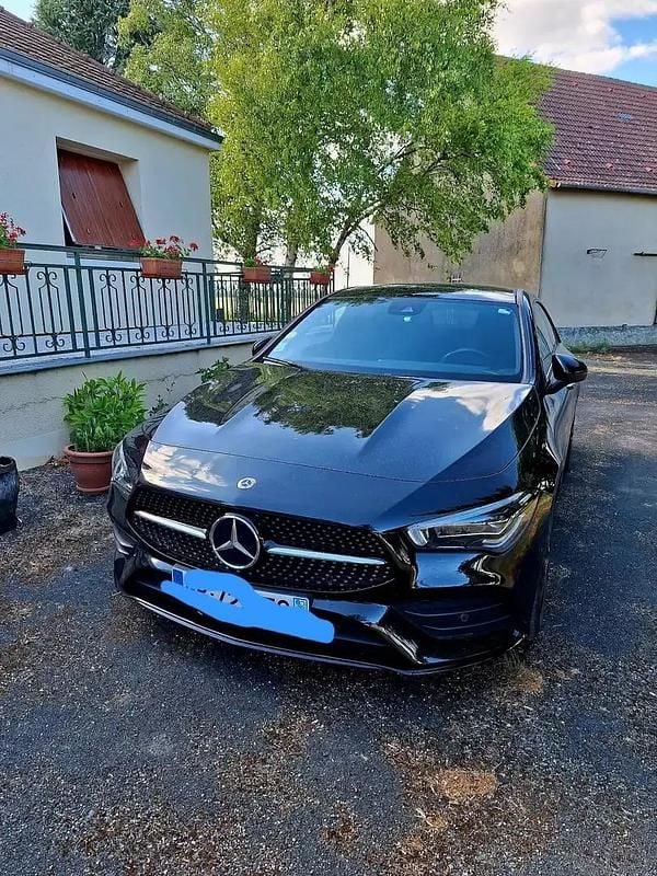 Utilisé 2022 Mercedes CLA200 AMG line Coupé | 33 500 € (Super prix) - Image 1/4