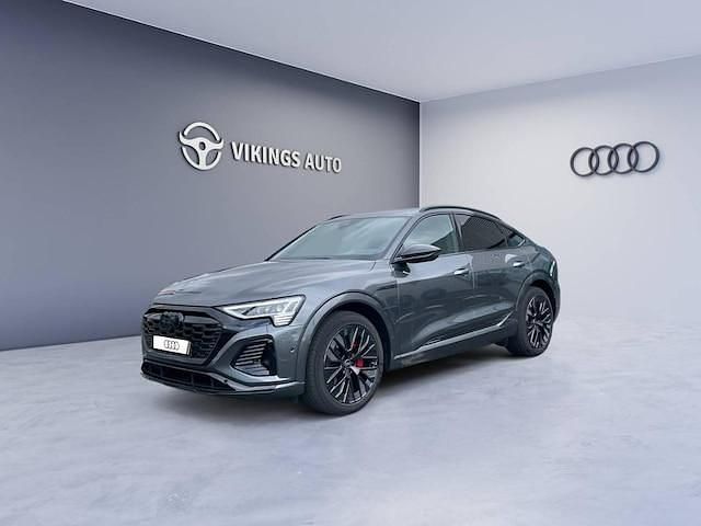 Gris daytona nacré Utilisé 2024 Audi Q8 Sportback e-tron S-Line SUV | 77 900 € (Prix assez cher) - Image 1/4