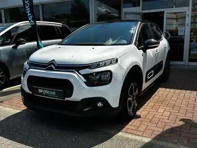 Occasion Citroën C3 PureTech 2023 Blanc banquise (o)  noir perla nera Berline