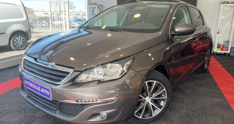 Utilisé 2015 Peugeot 308 Style Berline | 7 800 € (Prix assez cher) - Image 1/4