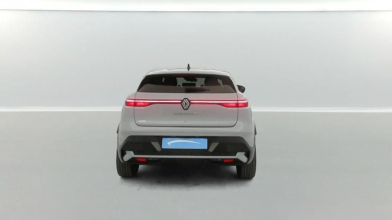 Image 4/4