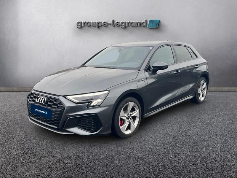 Occasion 2024 Audi A3 S-Line Berline | 33 490 € (Prix juste) - Image 1/4