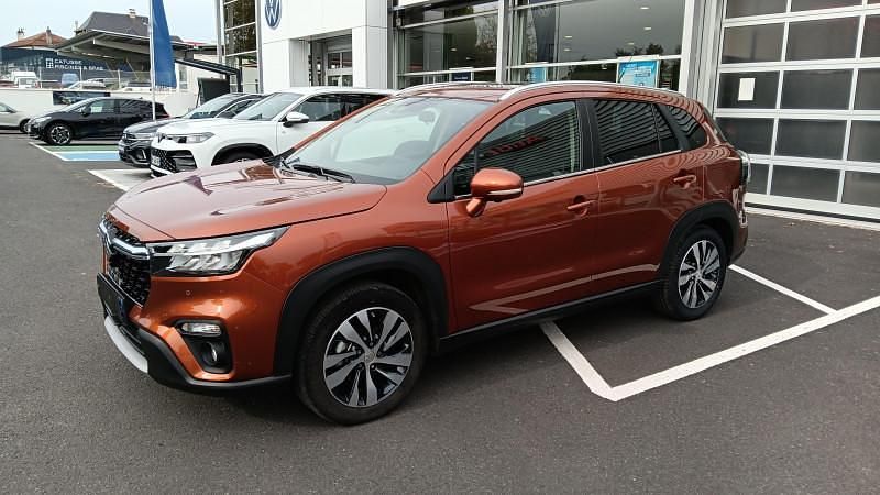 Utilisé 2024 Suzuki SX4 S-Cross Style SUV | 22 590 € (Prix juste) - Image 1/4
