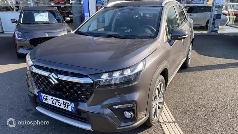 Utilisé 2025 Suzuki SX4 S-Cross Style SUV | 27 190 € (Prix juste) - Image 1/4