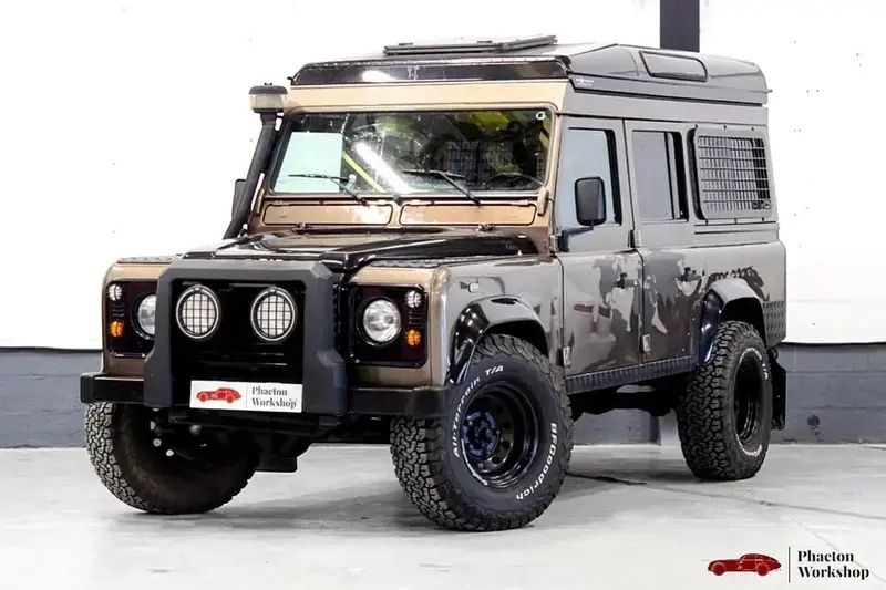 Beige Utilisé 2003 Land Rover Defender SUV | 74 990 € - Image 1/4