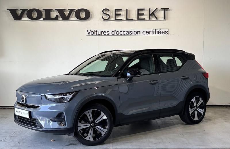 Gris tonnerre métallisé Occasion 2022 Volvo XC40 Plus SUV | 28 900 € (Bon prix) - Image 1/4