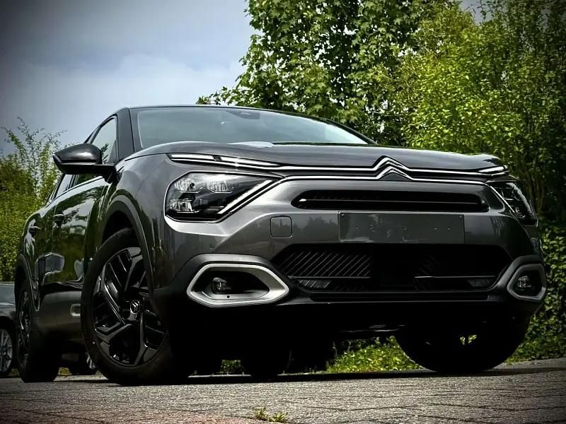 Gris Utilisé 2021 Citroën C4 Shine Berline | 18 450 € (Bon prix) - Image 1/4