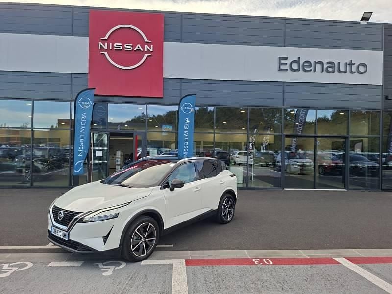 Blanc Utilisé 2022 Nissan Qashqai Tekna SUV | 24 900 € (Prix juste) - Image 1/4