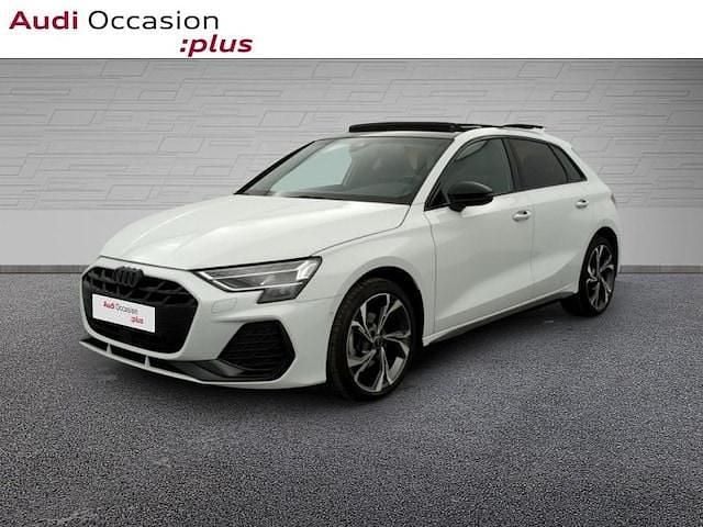 Blanc glacier métallisé Utilisé 2025 Audi A3 S-Line | 38 900 € - Image 1/4
