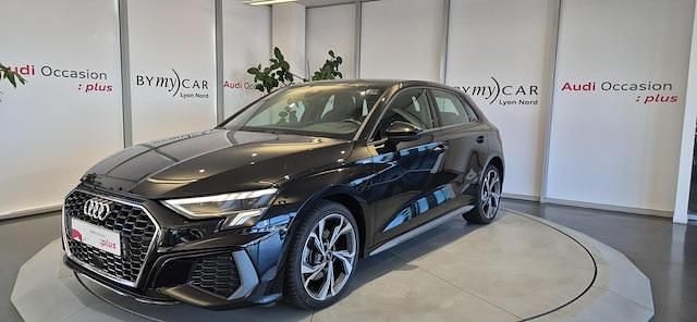 Noir mythe métallisé Utilisé 2022 Audi A3 Sportback e-tron S-Line Citadine | 29 577 € (Prix juste) - Image 1/4