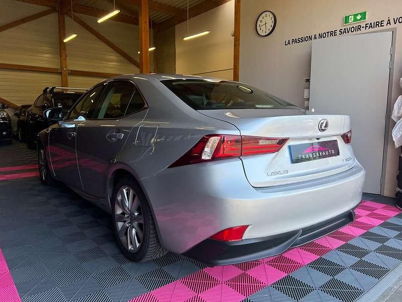 Occasion Lexus IS300h 181 ch (133 kW) 2013 Gris Berline